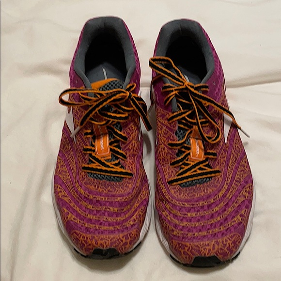 Mizuno Wave Sayonara - Picture 1 of 3